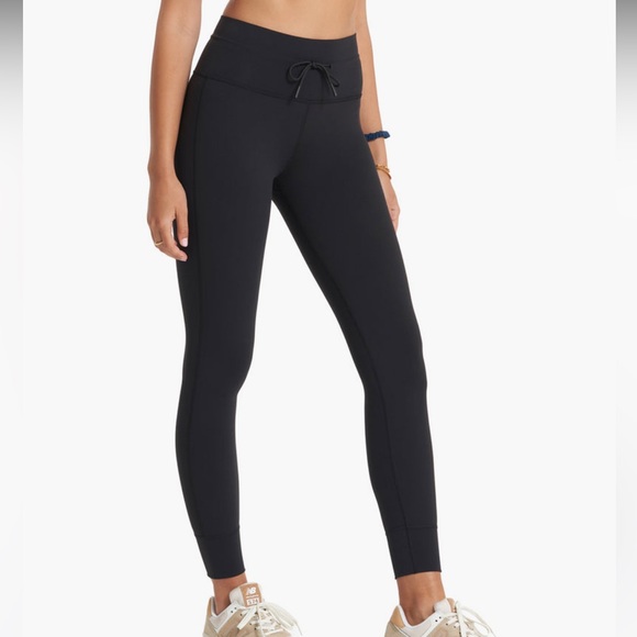 Vuori Pants - SOLD🌸Vuori Daily Legging Size S
